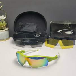Picture of Oakley Sunglasses _SKUfw66124399fw